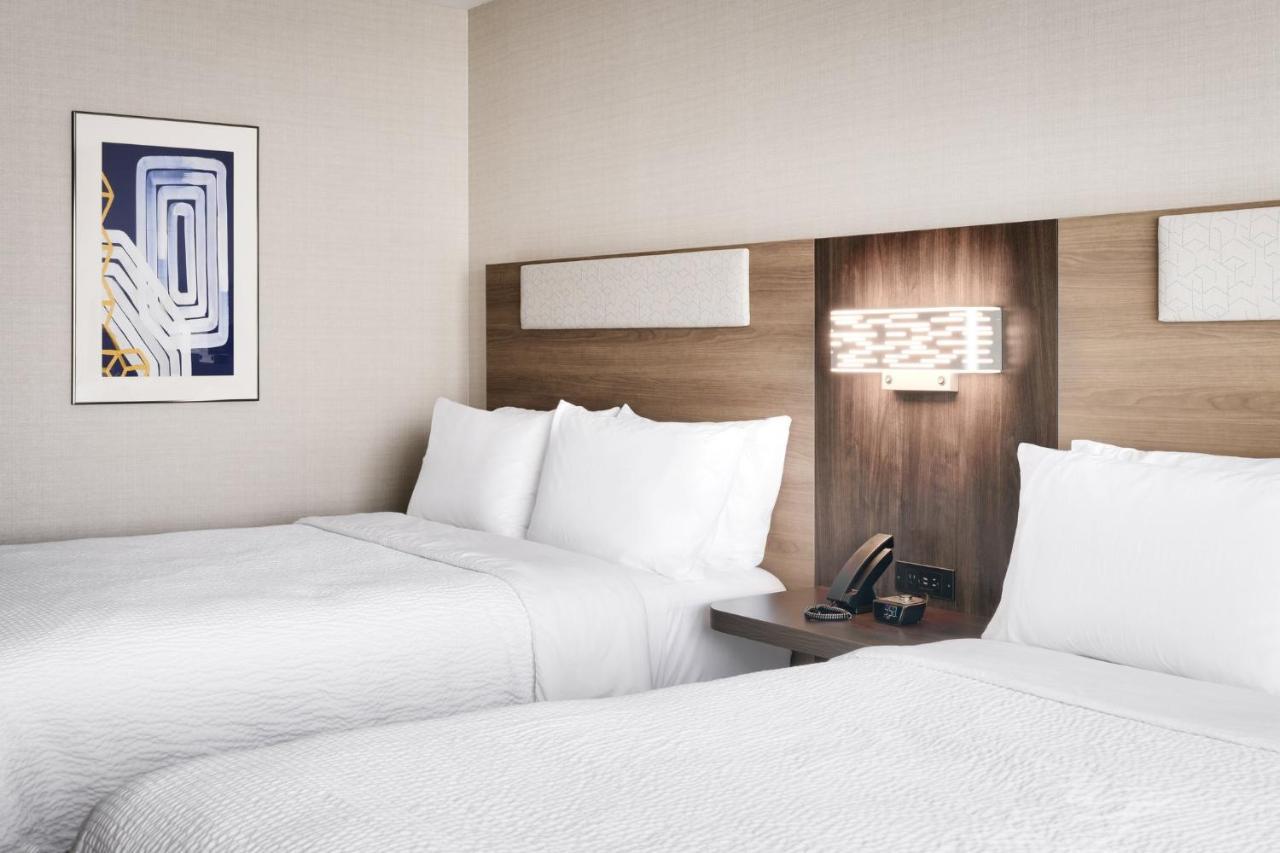 Holiday Inn Express And Suites Helena By Ihg Bagian luar foto