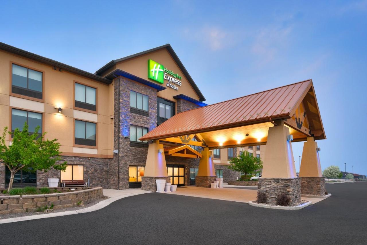 Holiday Inn Express And Suites Helena By Ihg Bagian luar foto